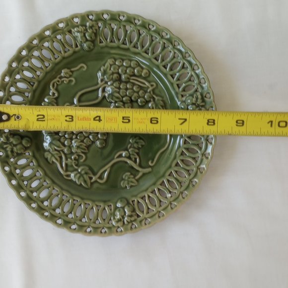 Vintage Hosley Potteries Decorative Green Plate - Picture 5 of 6